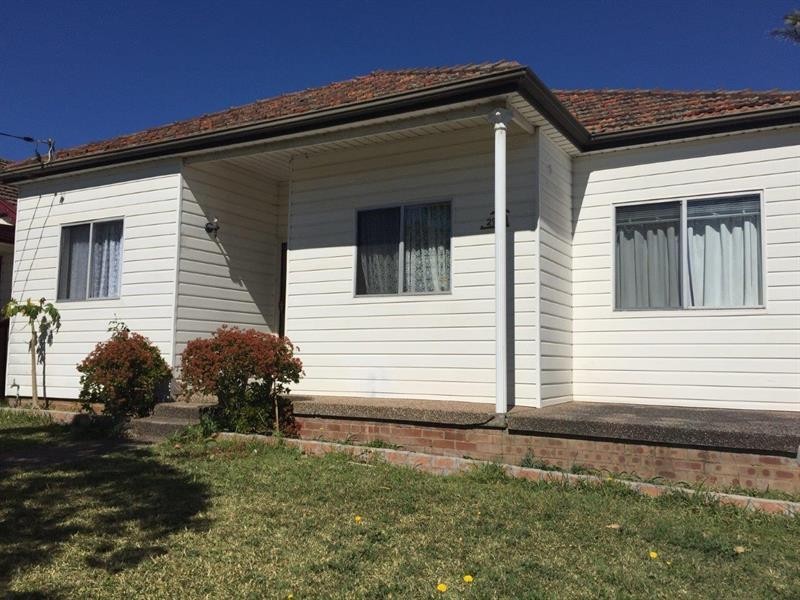 29 Beauchamp St, Wiley Park NSW 2195