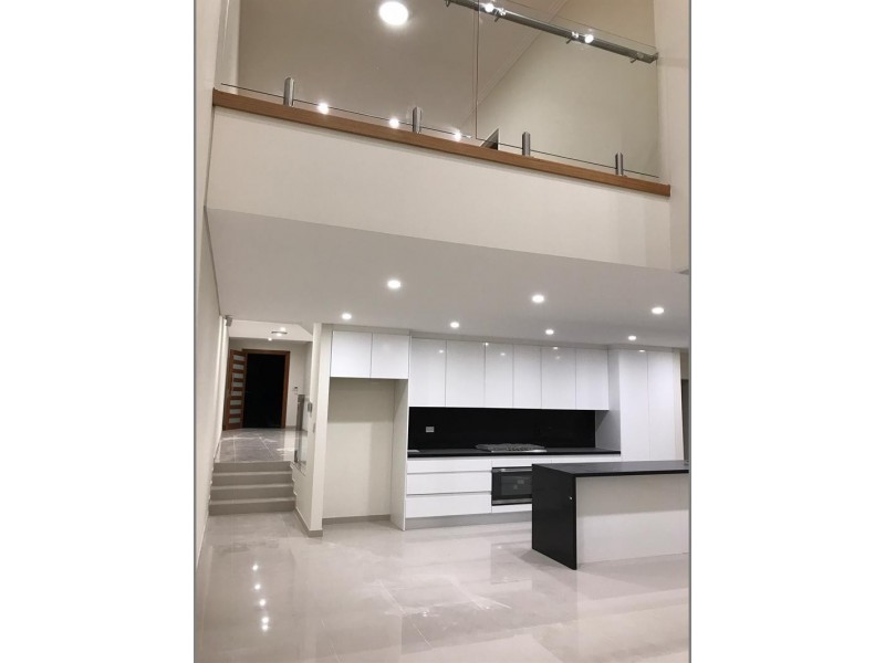 12 Bungalow Rd, Peakhurst NSW 2210