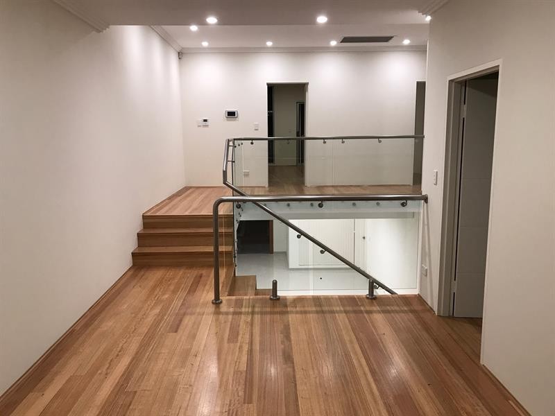 12 Bungalow Rd, Peakhurst NSW 2210