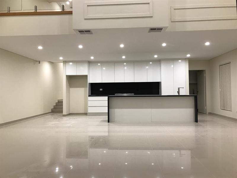 12 Bungalow Rd, Peakhurst NSW 2210