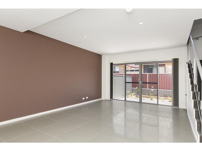 2/31 French Lane, Kogarah NSW 2217