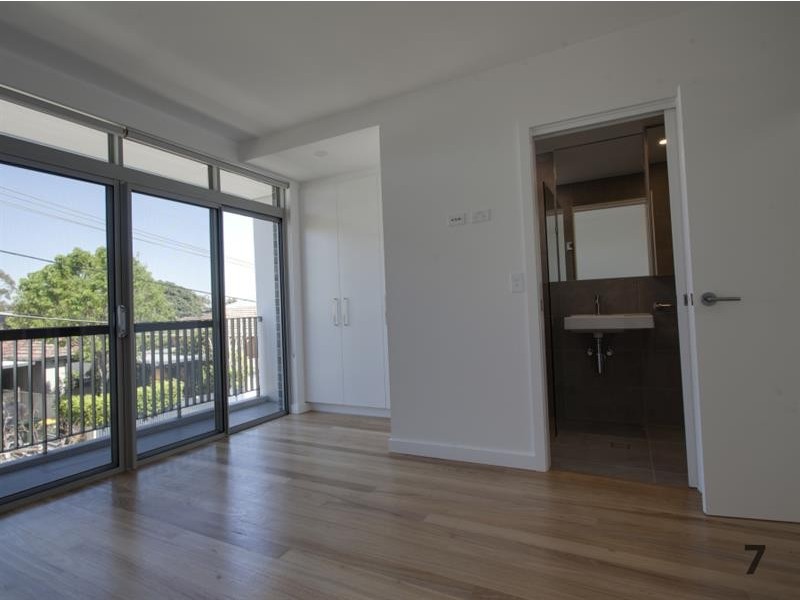 31 Alfred Street, St Peters NSW 2044