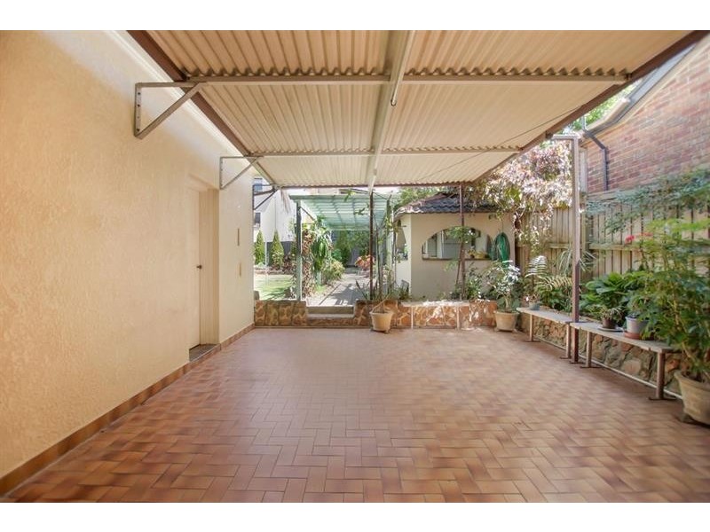 8 Hezlet Street, Chiswick NSW 2046