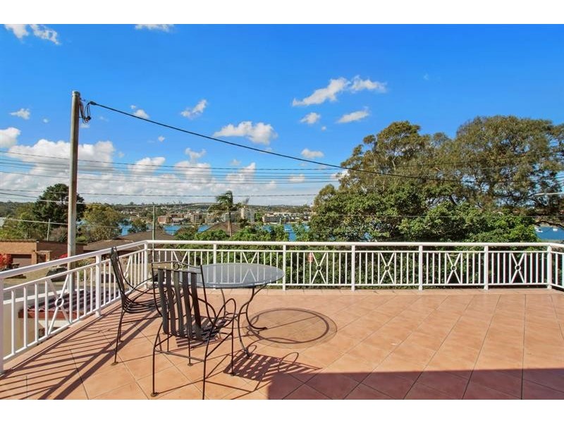 8 Hezlet Street, Chiswick NSW 2046