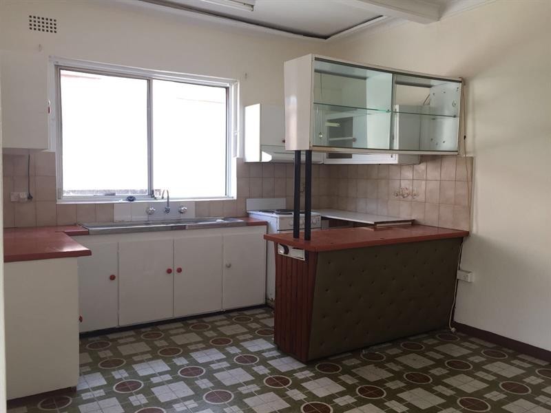 27 Carrisbrook Ave, Mount Lewis NSW 2190