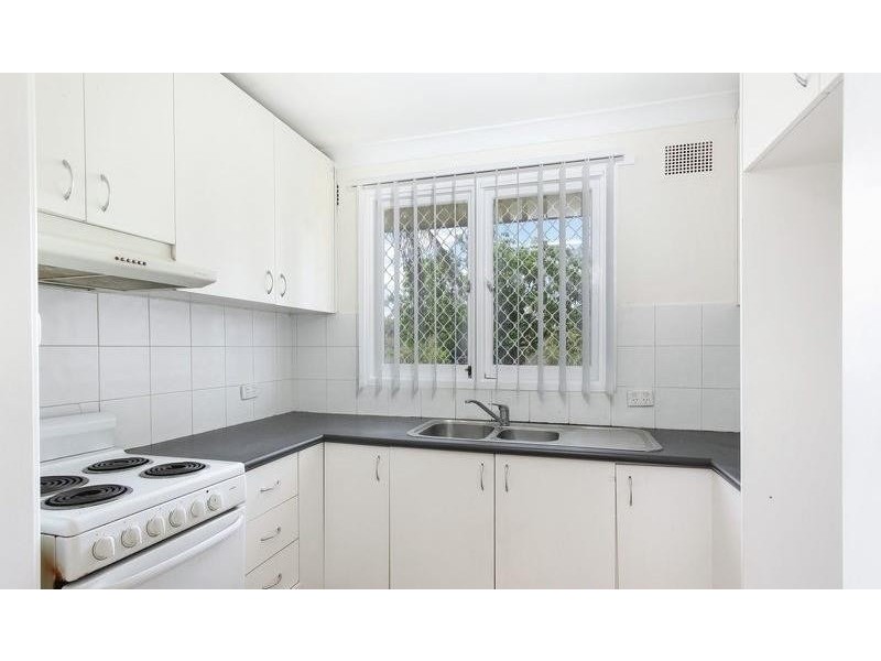 33 Captain Cook Drive, Willmot NSW 2770