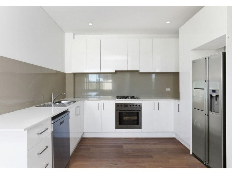 8 Great Western Way, Leura NSW 2780