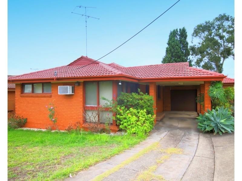 2 Hinkler Street, Condell Park NSW 2200