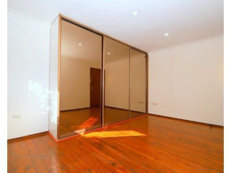 2 Hinkler Street, Condell Park NSW 2200