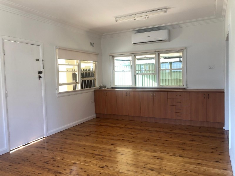 9 Sunny Crescent, Punchbowl NSW 2196