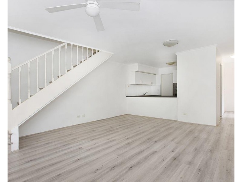 12/150 Wigram  Road, Forest Lodge NSW 2037