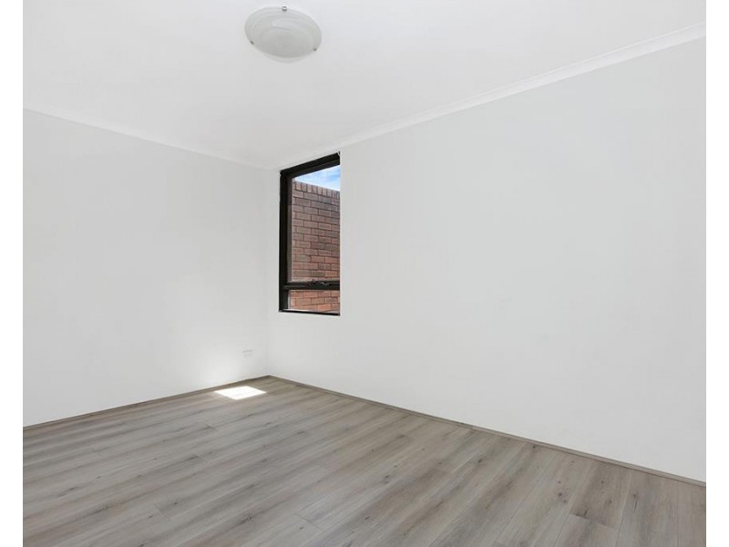 12/150 Wigram  Road, Forest Lodge NSW 2037