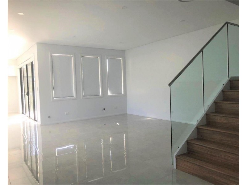 5 Gillian Place, Punchbowl NSW 2196