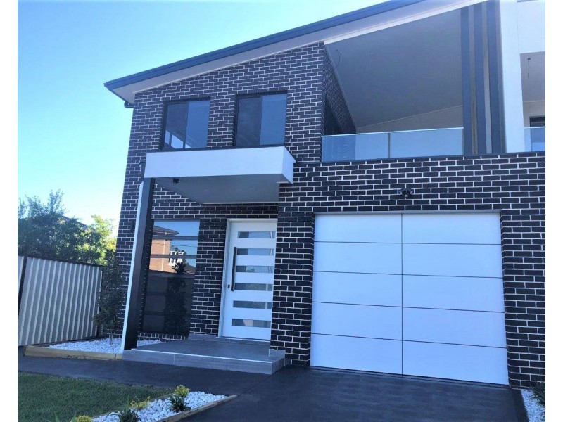 5 Gillian Place, Punchbowl NSW 2196