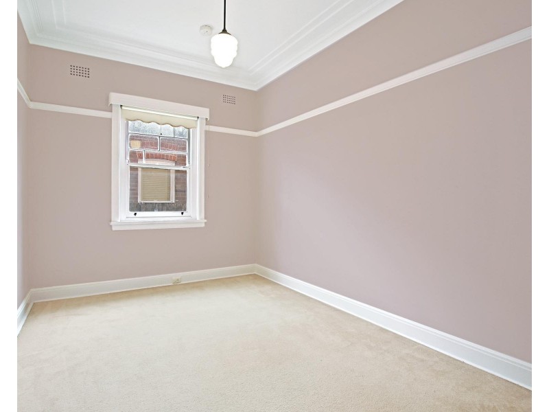 2/6A Hampden Street, Ashfield NSW 2131