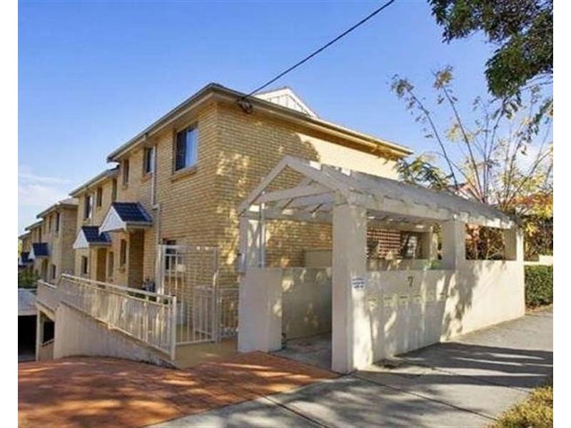 1/7 Montrose Road, Abbotsford NSW 2046