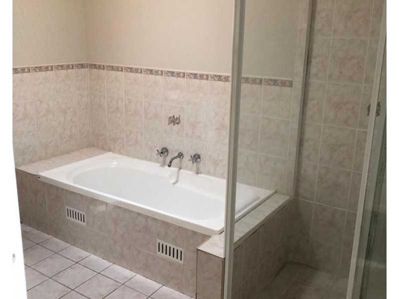 8A Griffin Place, Doonside NSW 2767