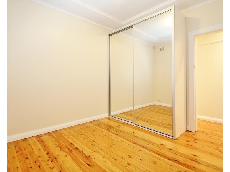 5 Kent Avenue, Croydon Park NSW 2133