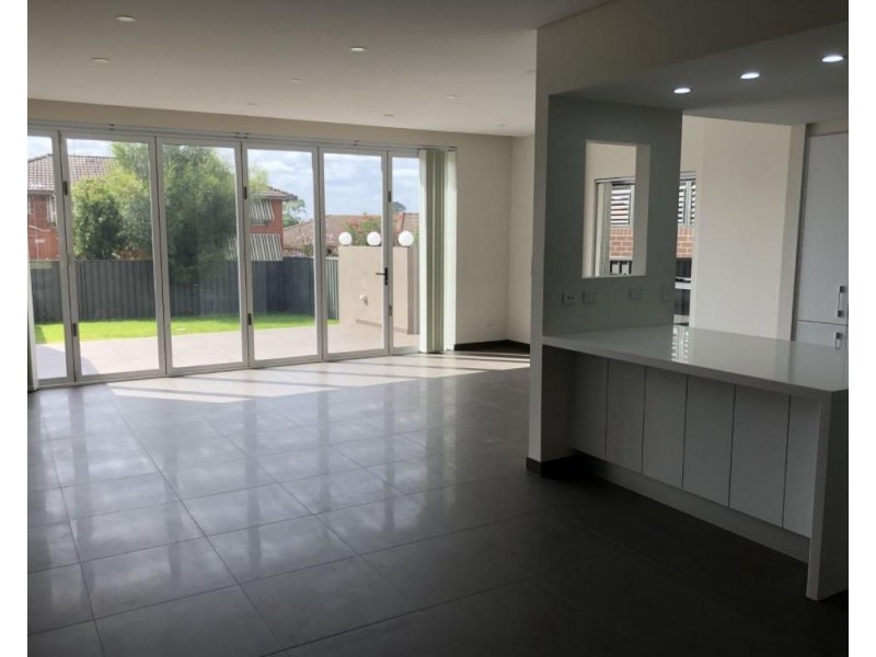 65 Highview Avenue, Greenacre NSW 2190