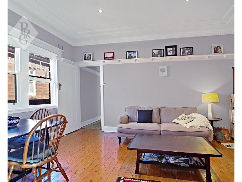 1/6A Hampden Street, Ashfield NSW 2131