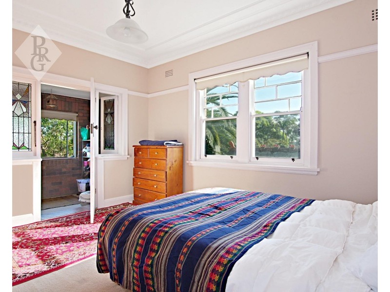 1/6A Hampden Street, Ashfield NSW 2131