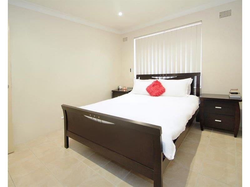 4/10 Broadway, Punchbowl NSW 2196