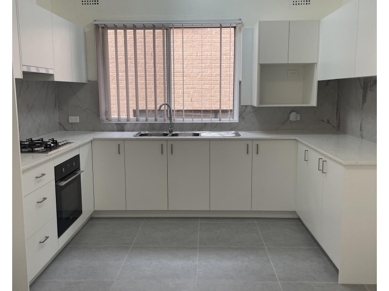 27 Carrisbrook Avenue, Punchbowl NSW 2196