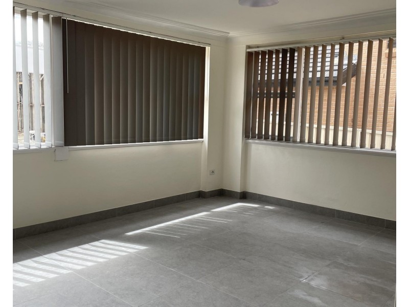 27 Carrisbrook Avenue, Punchbowl NSW 2196