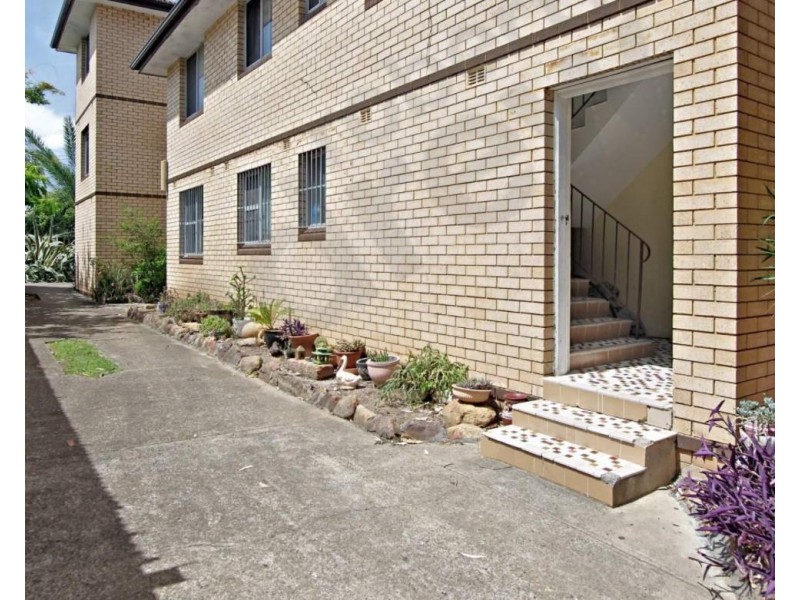 4/17 Dunmore Street, Croydon Park NSW 2133