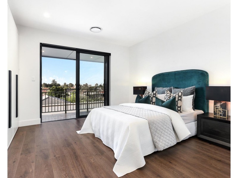 4A Wolli Place, Greenacre NSW 2190