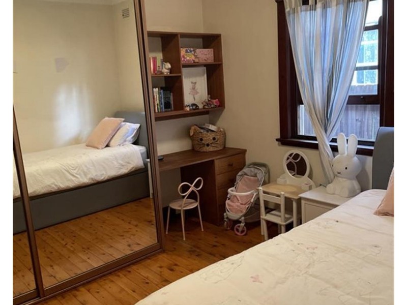 21 First Avenue, Rodd Point NSW 2046