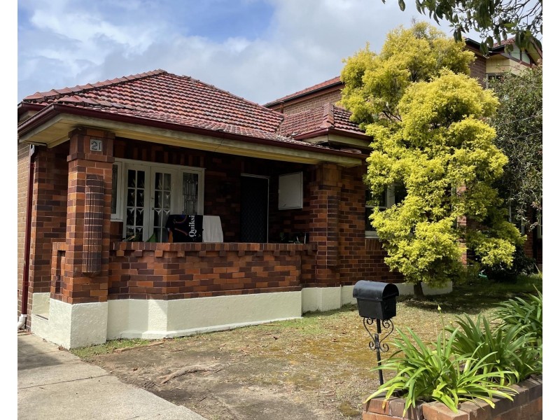 21 First Avenue, Rodd Point NSW 2046
