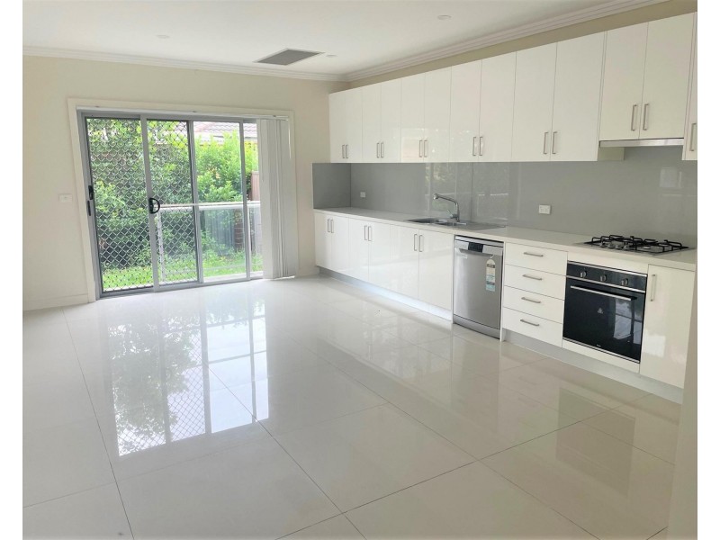 6/6-8 Rosemont Street North, Punchbowl NSW 2196