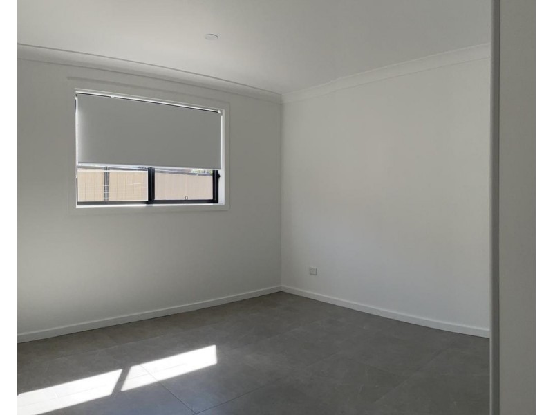 27 A Carrisbrook Avenue, Punchbowl NSW 2196