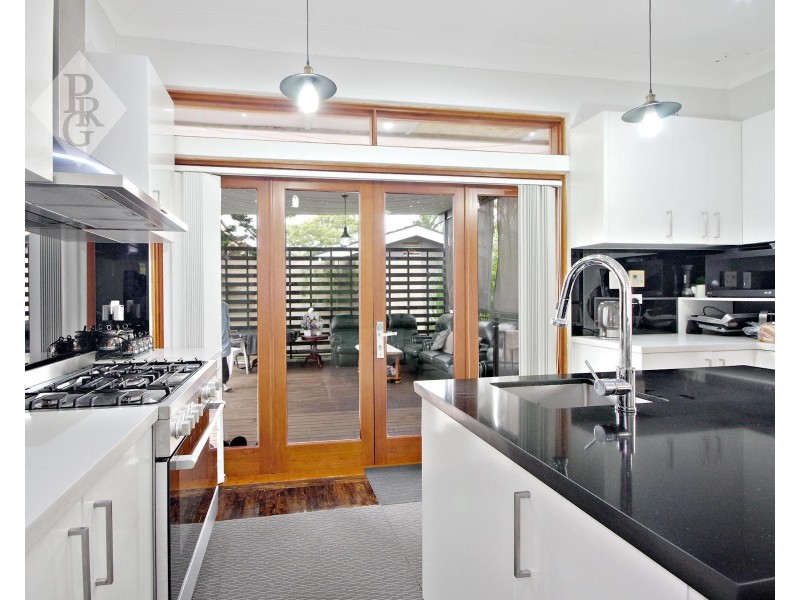 3 Robertson Crescent, Mount Lewis NSW 2190