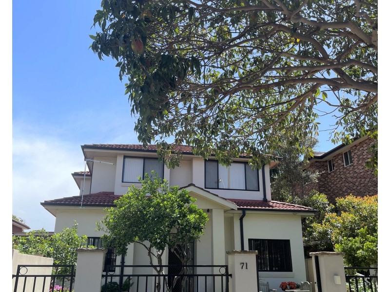 3/71 Claremont Street, Campsie NSW 2194