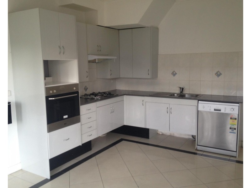 4/15 Hishion Place, Georges Hall NSW 2198