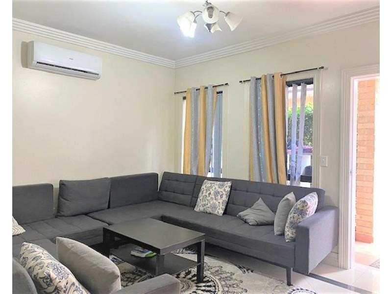 4/15 Hishion Place, Georges Hall NSW 2198