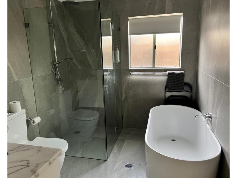 1/334 Roberts Road, Greenacre NSW 2190