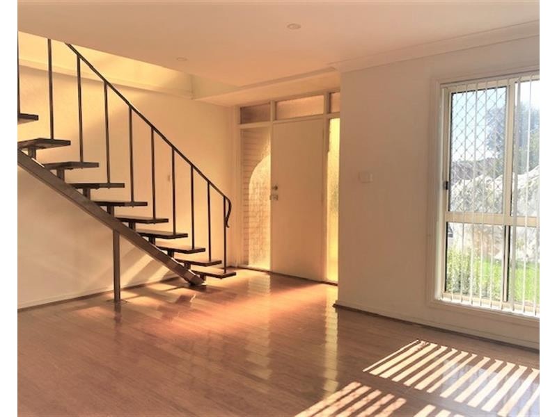 3 Pennington Avenue, Georges Hall NSW 2198