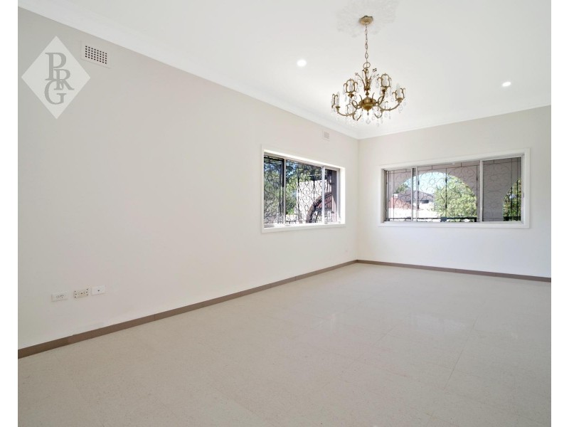 40 Waterloo Road, Greenacre NSW 2190