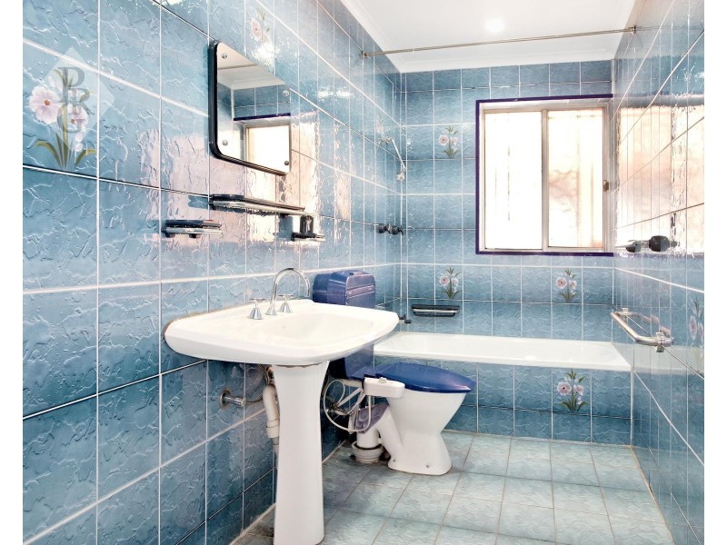 40 Waterloo Road, Greenacre NSW 2190