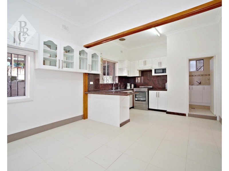 40 Waterloo Road, Greenacre NSW 2190