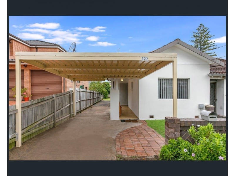 122 Dudley Street, Punchbowl NSW 2196