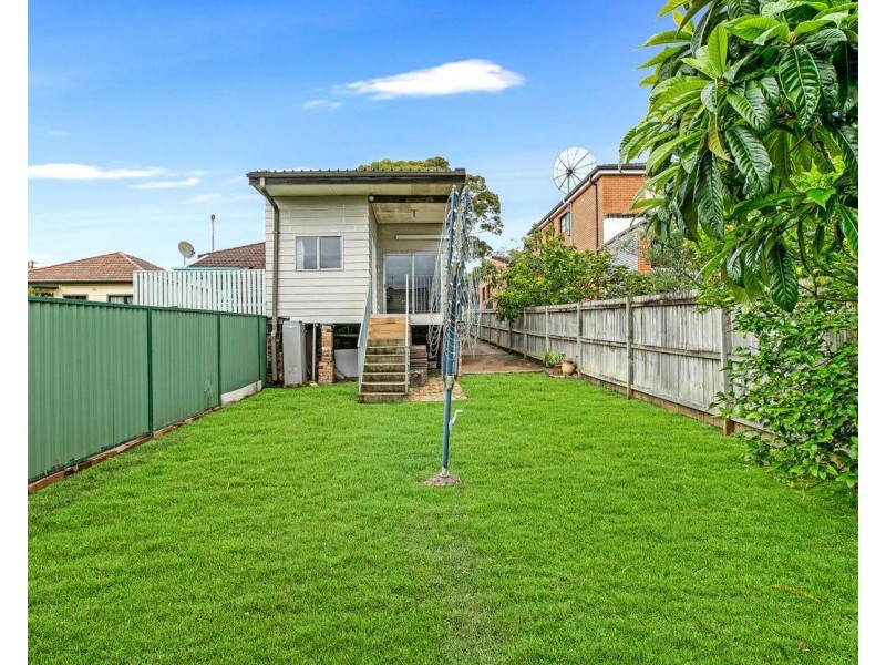 122 Dudley Street, Punchbowl NSW 2196