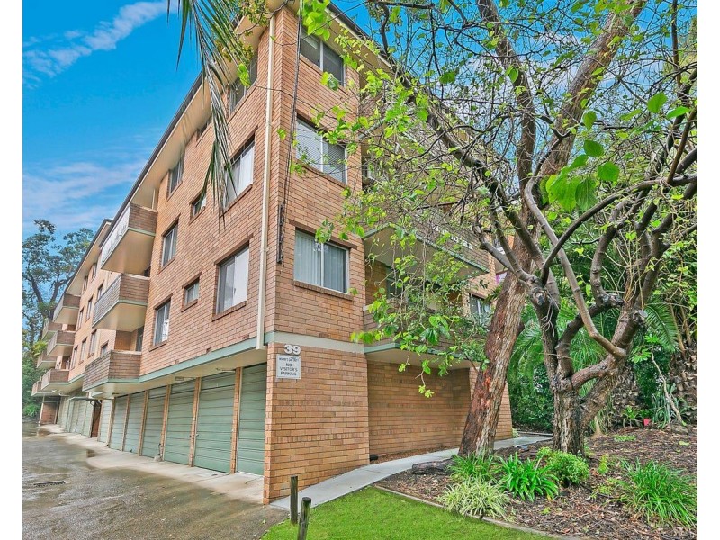 2/39 Meadow Crescent, Meadowbank NSW 2114