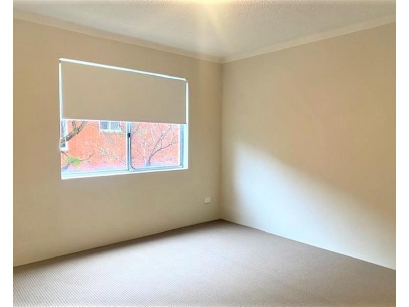 2/39 Meadow Crescent, Meadowbank NSW 2114