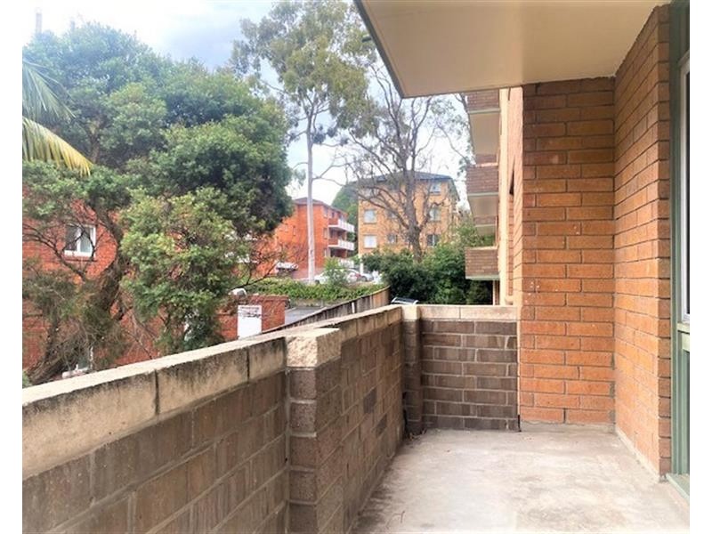 2/39 Meadow Crescent, Meadowbank NSW 2114