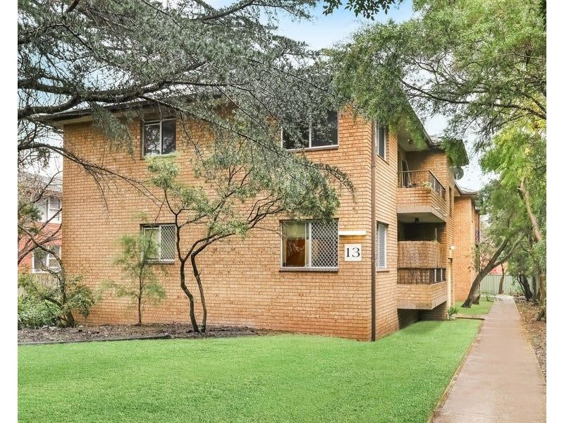 4/13 Burlington Road, Homebush NSW 2140