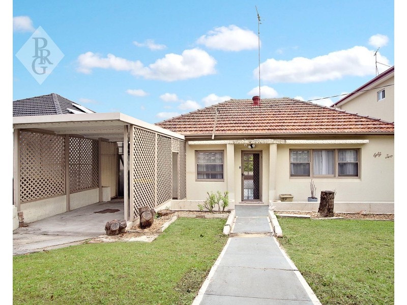 82 Carrisbrook Avenue, Punchbowl NSW 2196